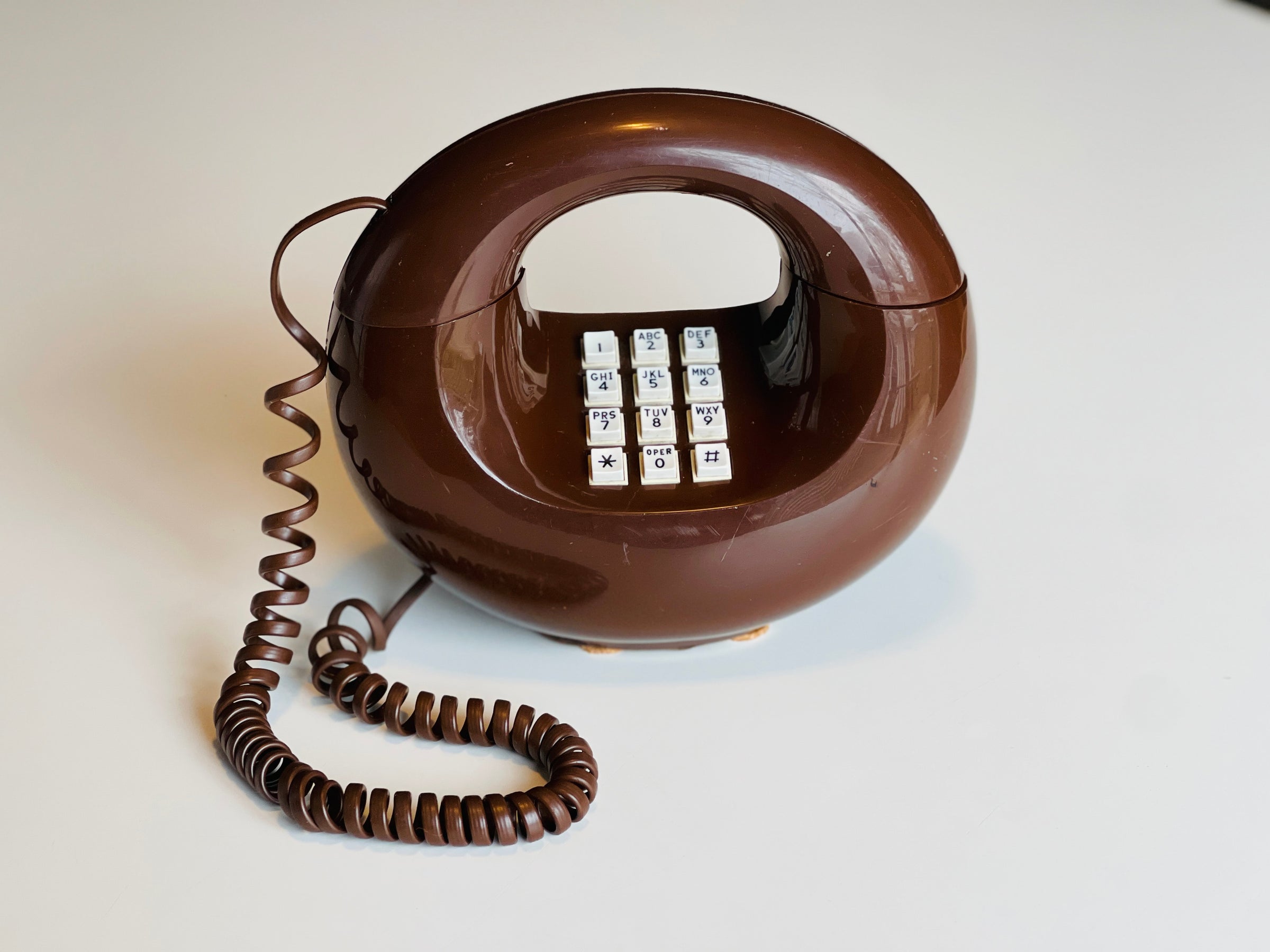 WESTERN ELECTRIC 社製ドーナツフォン DoughnutPhone Vintage 1970s Donut Phone by Western Electric Brown Touch Tone